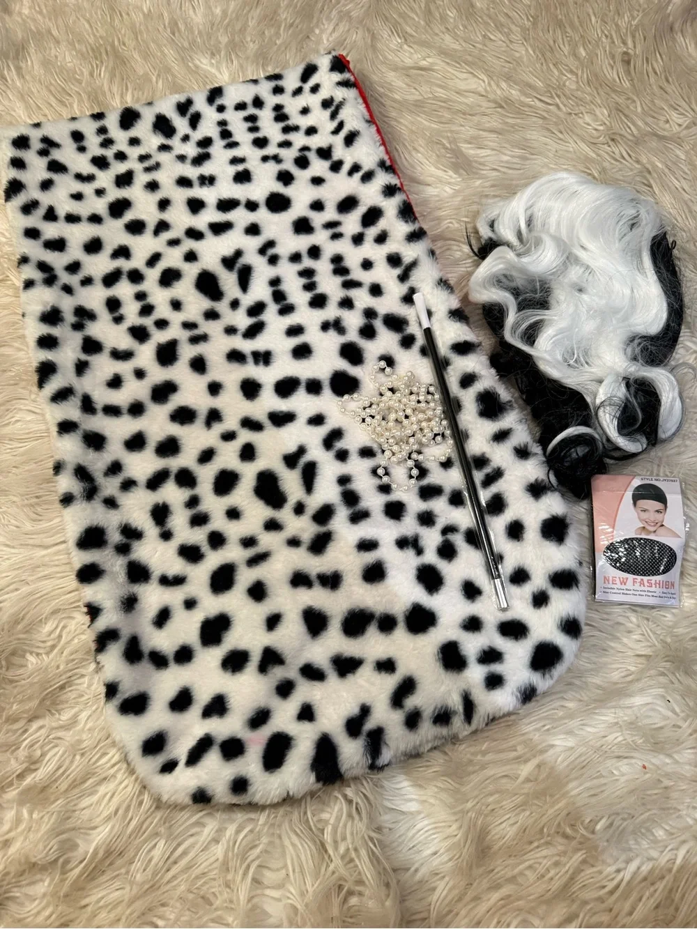 Kids Cruella costume accessories (P)
